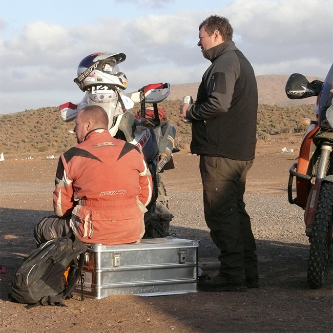 Alubox.com A081 Expedition in the Intercontinental Rally - the real way to Sahara, taking a break from the race